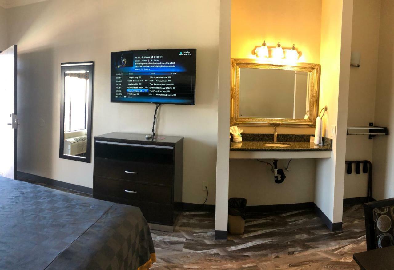 Castaic Inn Six Flags Valencia Luaran gambar